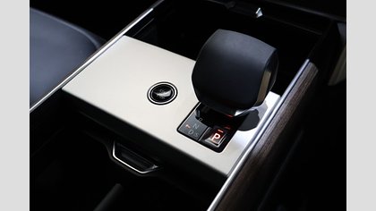 Range Rover 25