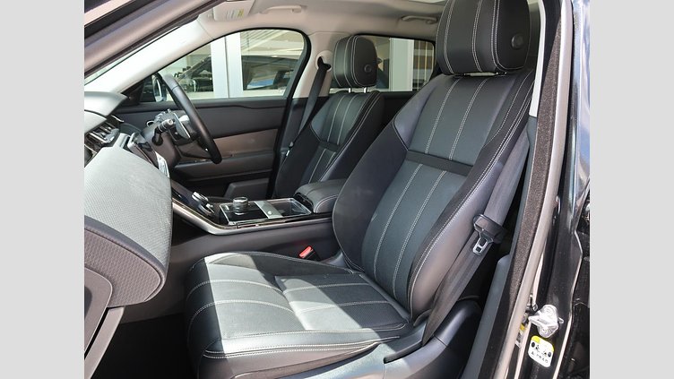2017 認定中古車 Land Rover Range Rover Velar Santorini Black 2.0 litre i4D Diesel Ｓ １８０ＰＳ