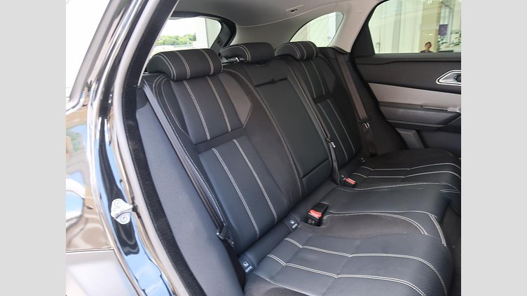 2017 認定中古車 Land Rover Range Rover Velar Santorini Black 2.0 litre i4D Diesel Ｓ １８０ＰＳ