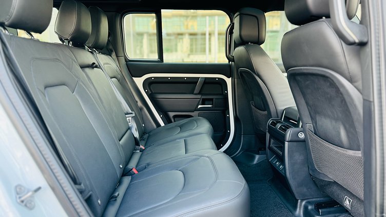 2025 認證中古車 Land Rover Defender 110 (1AA) 富士山白 Fuji White 110 D300 X-Dynamic HSE