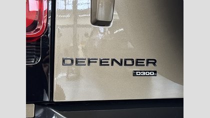 Defender 110 41
