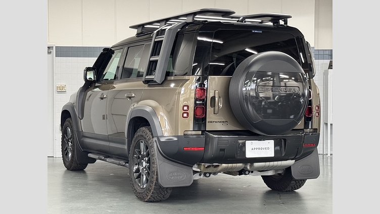 2021 認定中古車 Land Rover Defender 110 ゴンドワナストーン D300 AWD（AT） S