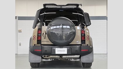 Defender 110 6
