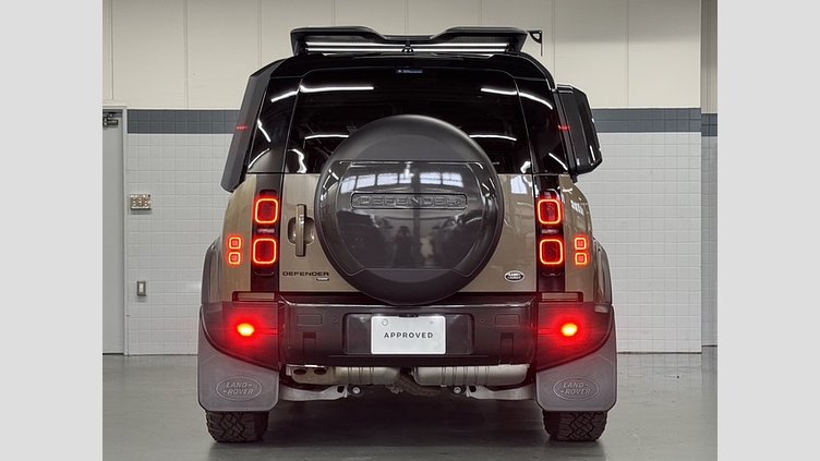 2021 認定中古車 Land Rover Defender 110 ゴンドワナストーン D300 AWD（AT） S