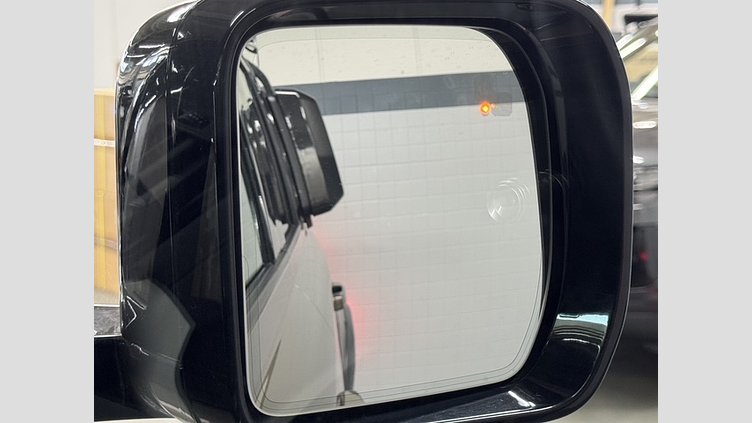 2021 認定中古車 Land Rover Defender 110 ゴンドワナストーン D300 AWD（AT） S
