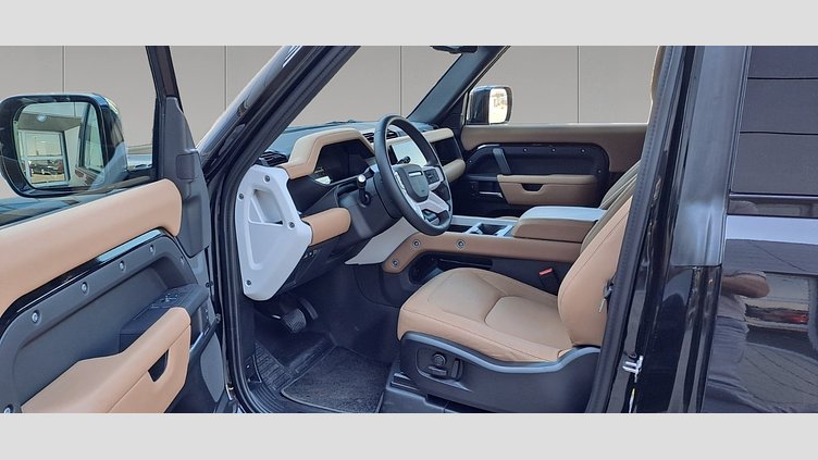 2025 Approved Land Rover Defender 90 Santorini Black 3.0 litre i6D​ X-DYNAMIC HSE