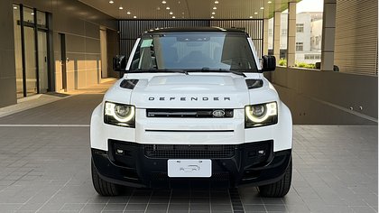 Defender 110 2