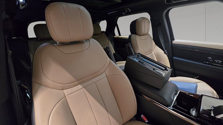 2025 Approved Land Rover Range Rover Sport Ostuni Pearl White 3.0 litre i6 PHEV​ L461 3.0 AJ20-P6H PHEV AWD 5DR SWB Dynamic HSE 460PS Auto, Malta, AP461/354BN, 26MY (5002292327)