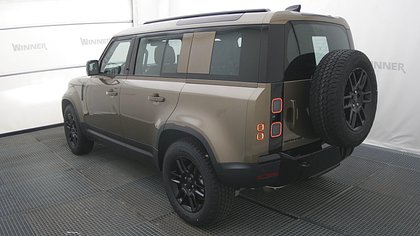 Defender 110 2