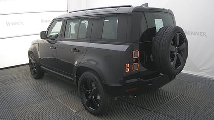 Defender 110 2