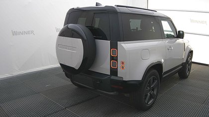 Defender 90 3