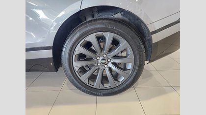 Range Rover Velar 17