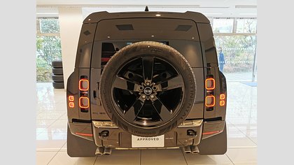 Defender 110 3