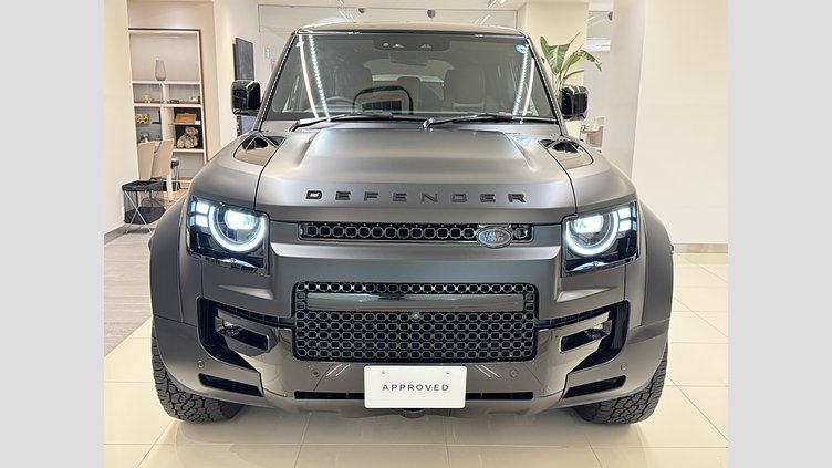 2025 認定中古車 Land Rover Defender OCTA ナルヴィックブラック P635 ガソリンV8マイルドハイブリッド Black