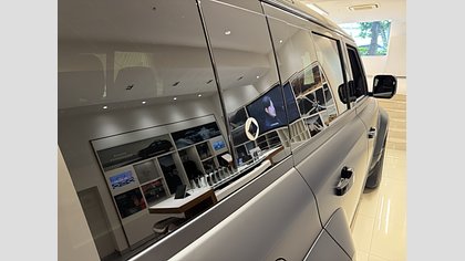 Defender OCTA 17