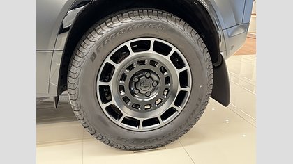 Defender OCTA 19