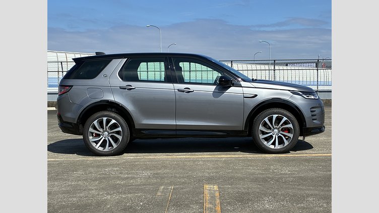 2024 認定中古車 Land Rover Discovery Sport アイガーグレイ P250（ガソリン） 標準ホイール DYNAMIC SE