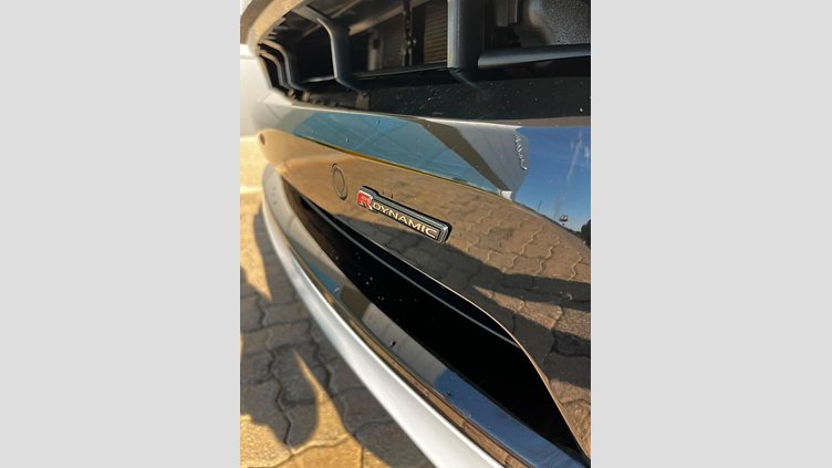 2023 Approved Land Rover Discovery Fuji White AWD Discovery D300 Dynamic SE