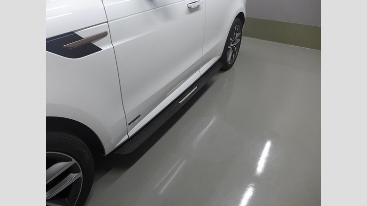 2023 認定中古車 Land Rover Range Rover Sport Ostuni Pearl White 3.0 litre i6P​ Autobiography