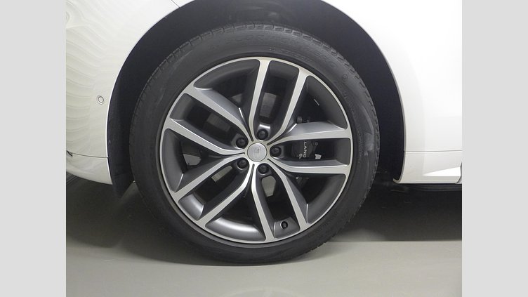 2023 認定中古車 Land Rover Range Rover Sport Ostuni Pearl White 3.0 litre i6P​ Autobiography