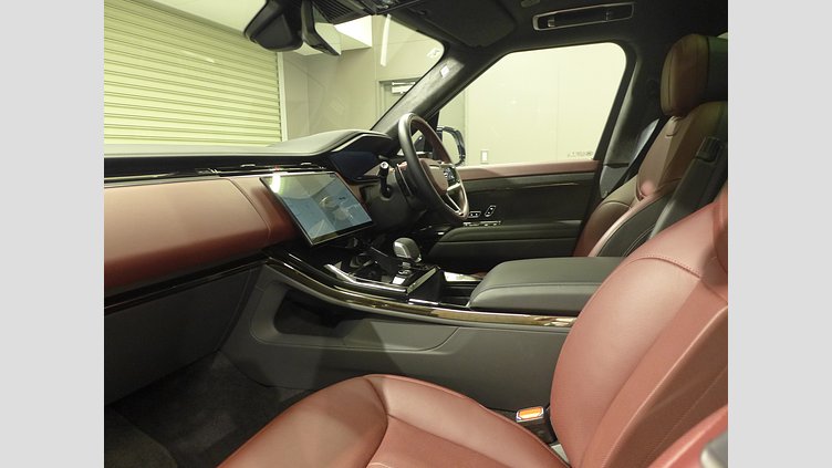 2023 認定中古車 Land Rover Range Rover Sport Ostuni Pearl White 3.0 litre i6P​ Autobiography