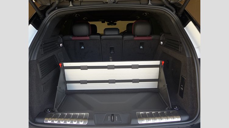 2023 認定中古車 Land Rover Range Rover Sport Ostuni Pearl White 3.0 litre i6P​ Autobiography