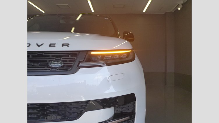 2023 認定中古車 Land Rover Range Rover Sport Ostuni Pearl White 3.0 litre i6P​ Autobiography