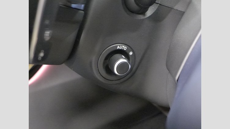 2025 認定中古車 Land Rover Range Rover Velar ザダルグレイ D200マイルドハイブリッド（ディーゼル） スタンダードホイールベース Dynamic SE