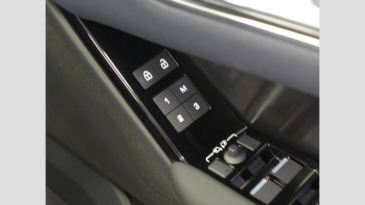 2025 認定中古車 Land Rover Range Rover Velar ザダルグレイ D200マイルドハイブリッド（ディーゼル） スタンダードホイールベース Dynamic SE