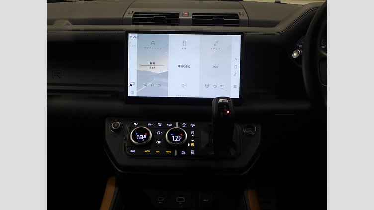 2023 認定中古車 Land Rover Defender 110 サントリーニブラック D300 AWD（AT） X-DYNAMIC HSE