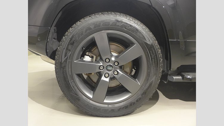 2023 認定中古車 Land Rover Defender 110 サントリーニブラック D300 AWD（AT） X-DYNAMIC HSE