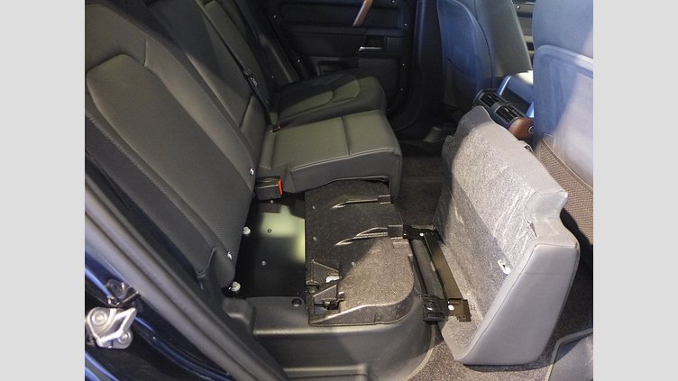 2023 認定中古車 Land Rover Defender 110 サントリーニブラック D300 AWD（AT） X-DYNAMIC HSE