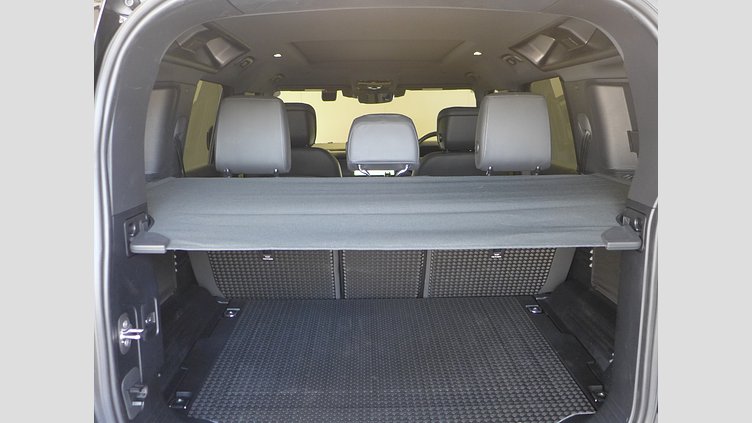 2023 認定中古車 Land Rover Defender 110 サントリーニブラック D300 AWD（AT） X-DYNAMIC HSE