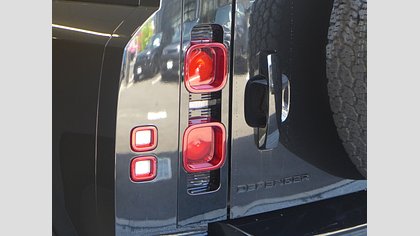 Defender 110 69