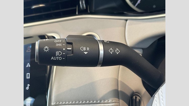 2022 認定中古車 Land Rover Range Rover Evoque ソウルパールシルバー P200 AWD（オートマチック） SE