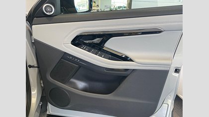 Range Rover Evoque 42