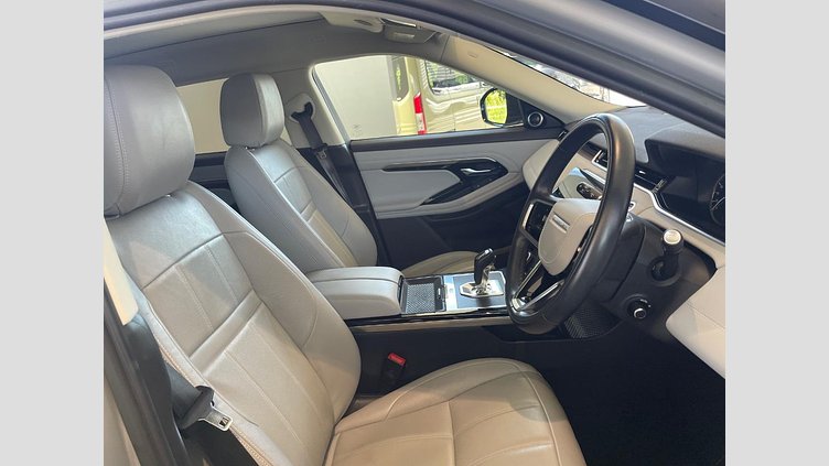 2022 認定中古車 Land Rover Range Rover Evoque ソウルパールシルバー P200 AWD（オートマチック） SE