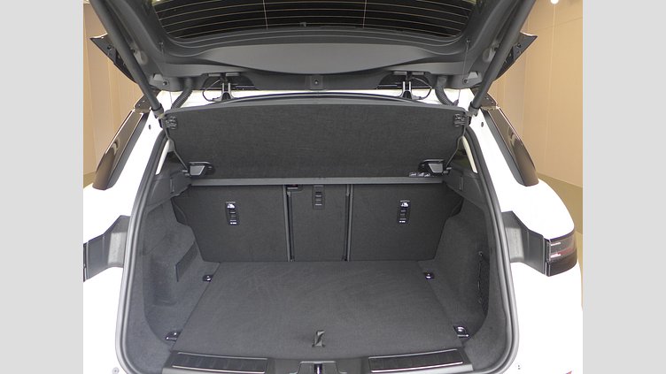 2024 認定中古車 Land Rover Range Rover Evoque Fuji White 2.0 litre i4D​ DynamicSE