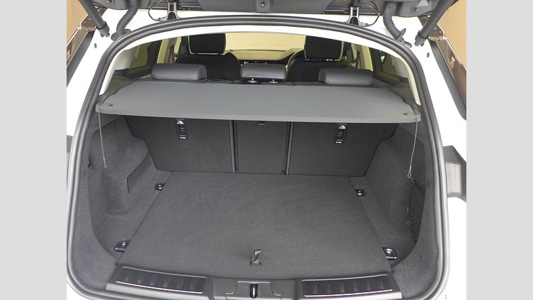 2024 認定中古車 Land Rover Range Rover Evoque Fuji White 2.0 litre i4D​ DynamicSE