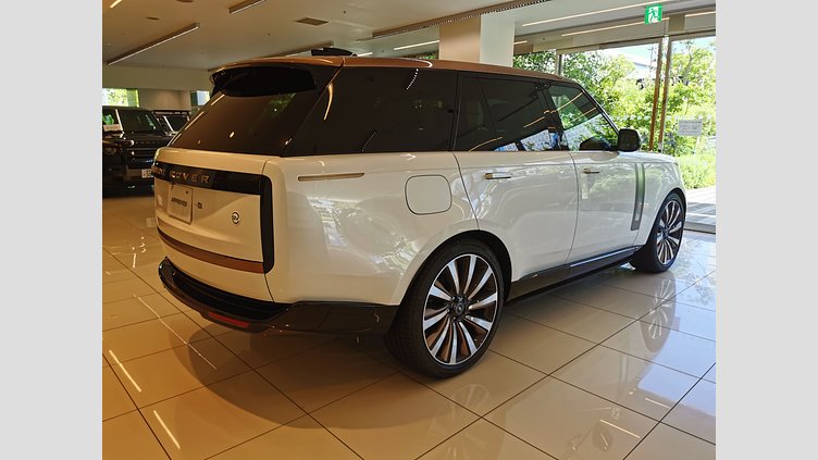 2024 認定中古車 Land Rover Range Rover アイシーホワイト - グロスフィニッシュ 615 AWD（AT） スタンダードホイールベース SV