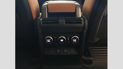 Defender 110 23