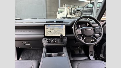 Defender 110 3