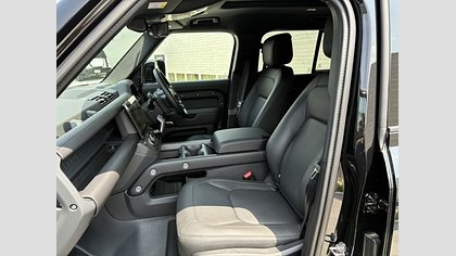 Defender 110 2