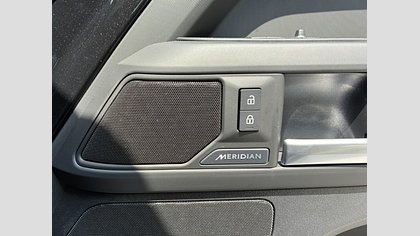 Defender 110 24