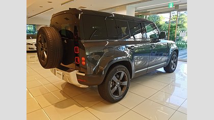 Defender 110 13