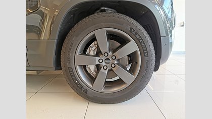 Defender 110 8