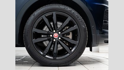 E-Pace 8