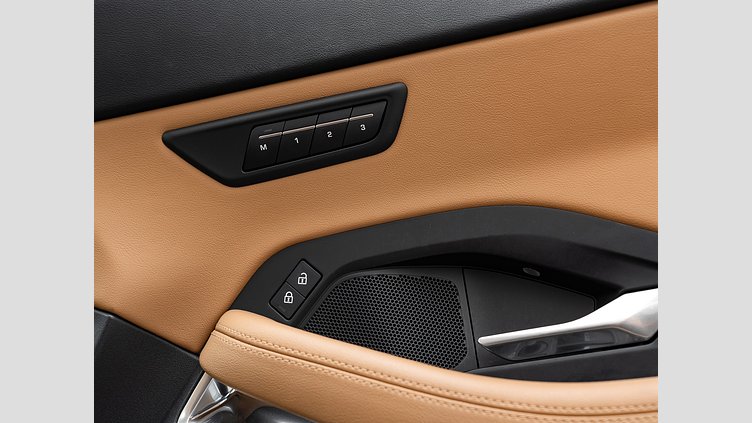 2021 認定中古車 Jaguar E-Pace Portofino Blue P200 AWD（オートマチック） S