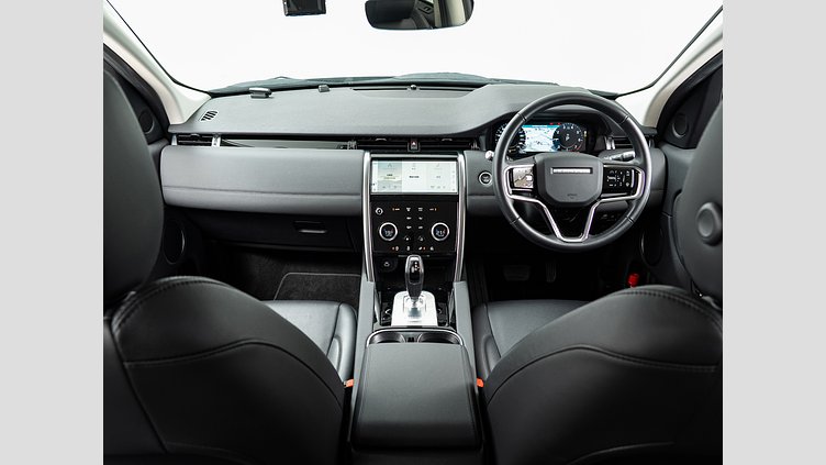 2020 認定中古車 Land Rover Discovery Sport サントリーニブラック P200 AWD（オートマチック） SE　P200　7人乗り