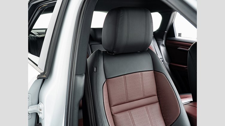 2020 認定中古車 Land Rover Range Rover Evoque ユーロンホワイト P250 R-DYNAMIC　HSE